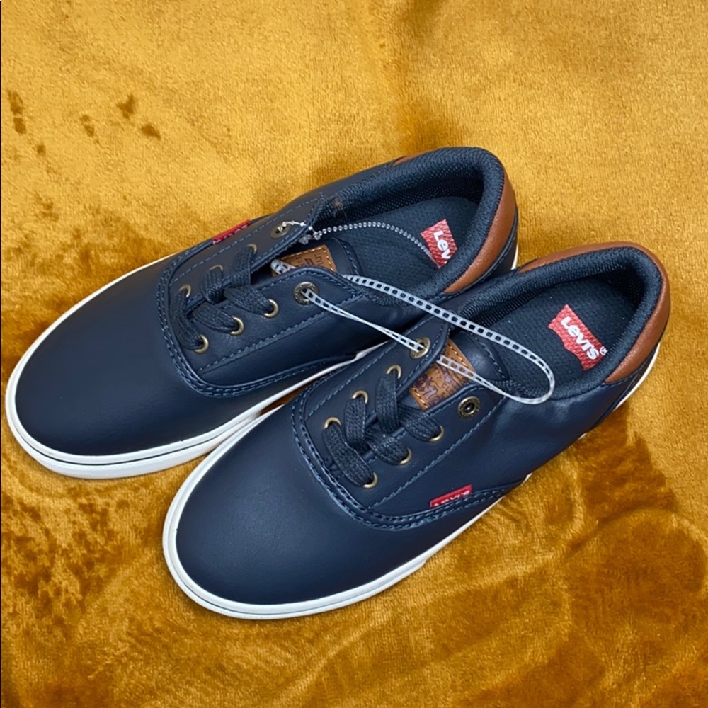 Unisex Levi’s Sneakers